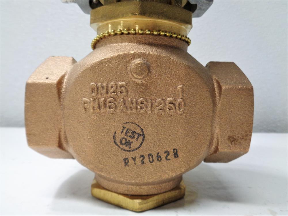 Johnson Controls 1" Bronze Control Valve VG7441NT-3008E0 w/ Actuator V-3000-8011